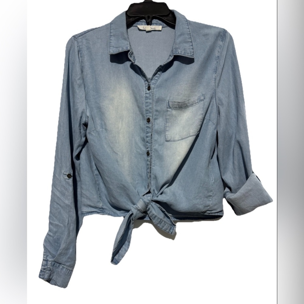 Love Tree Women's Tie-Front Top size M